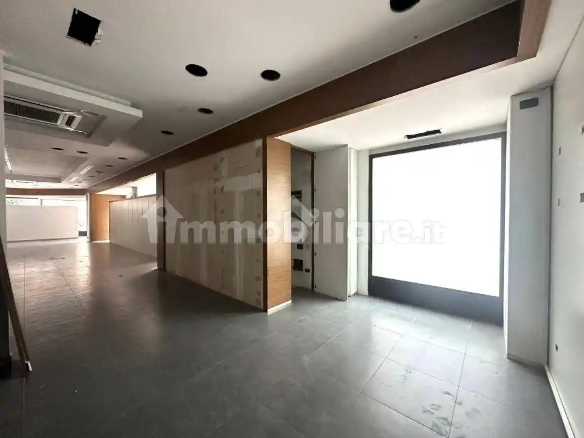 Loft corso Europa 26, Emanuele II, C. Colombo, Morelli e Silvati, Avellino - foto 2