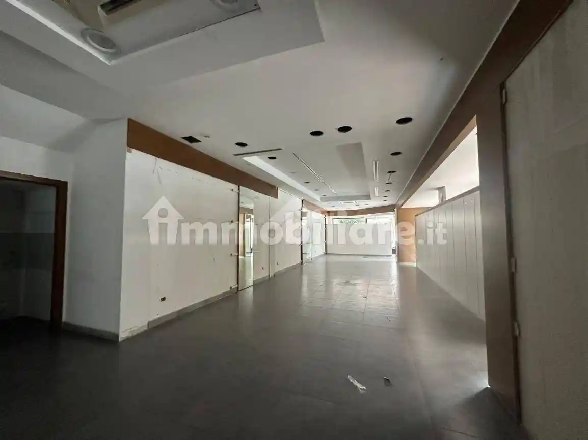 Loft corso Europa 26, Emanuele II, C. Colombo, Morelli e Silvati, Avellino - foto 4