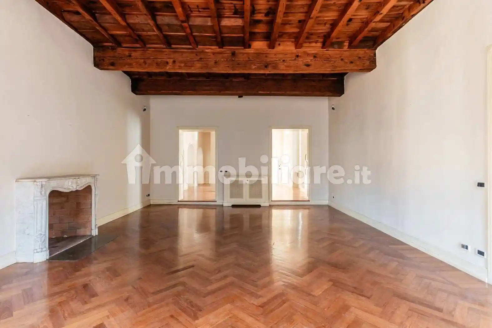 Appartamento in vendita a Lucca