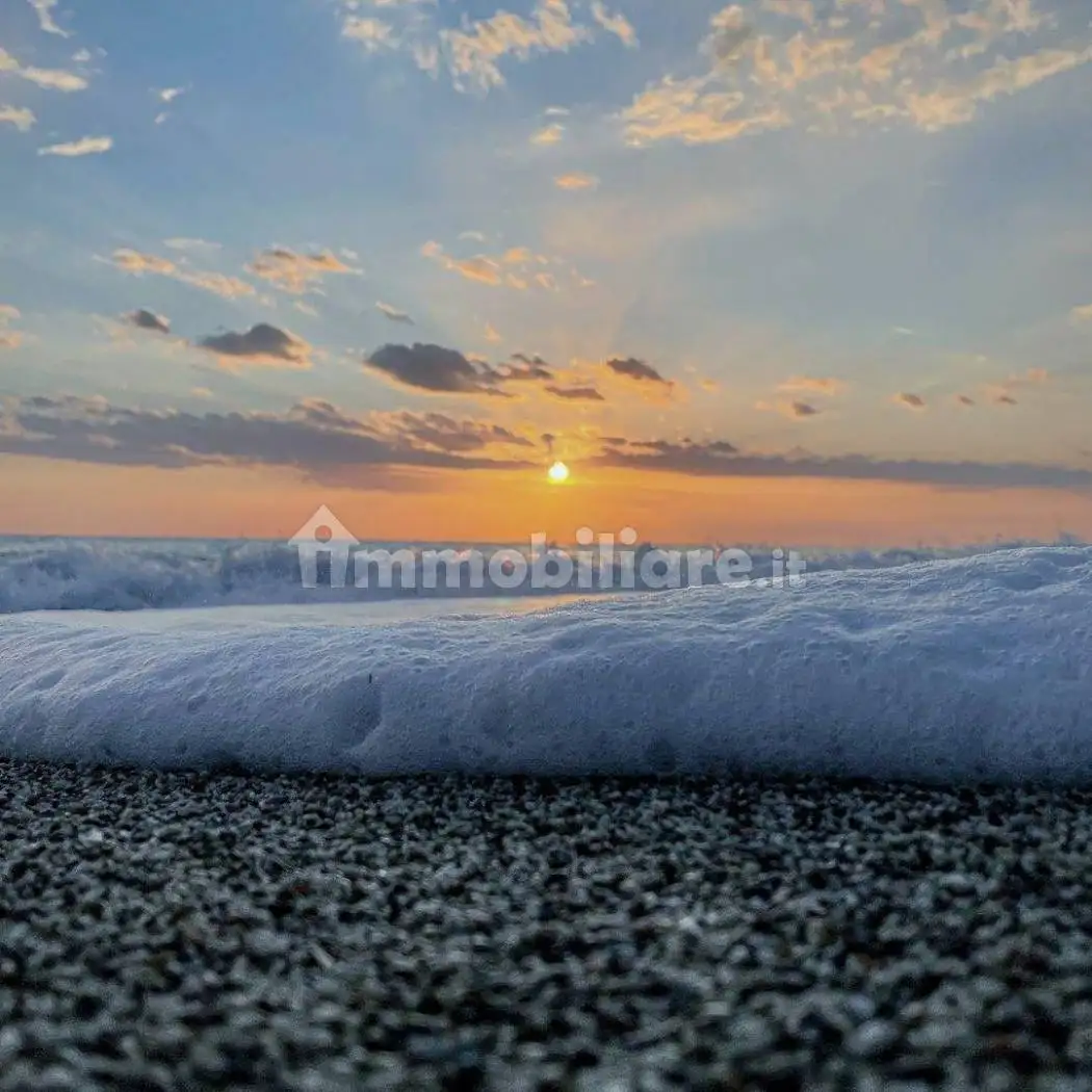 Appartamento in vendita a Deiva Marina