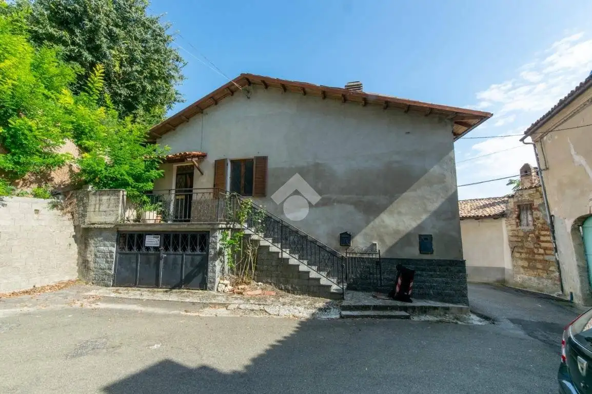 Casa indipendente in vendita a Ottiglio