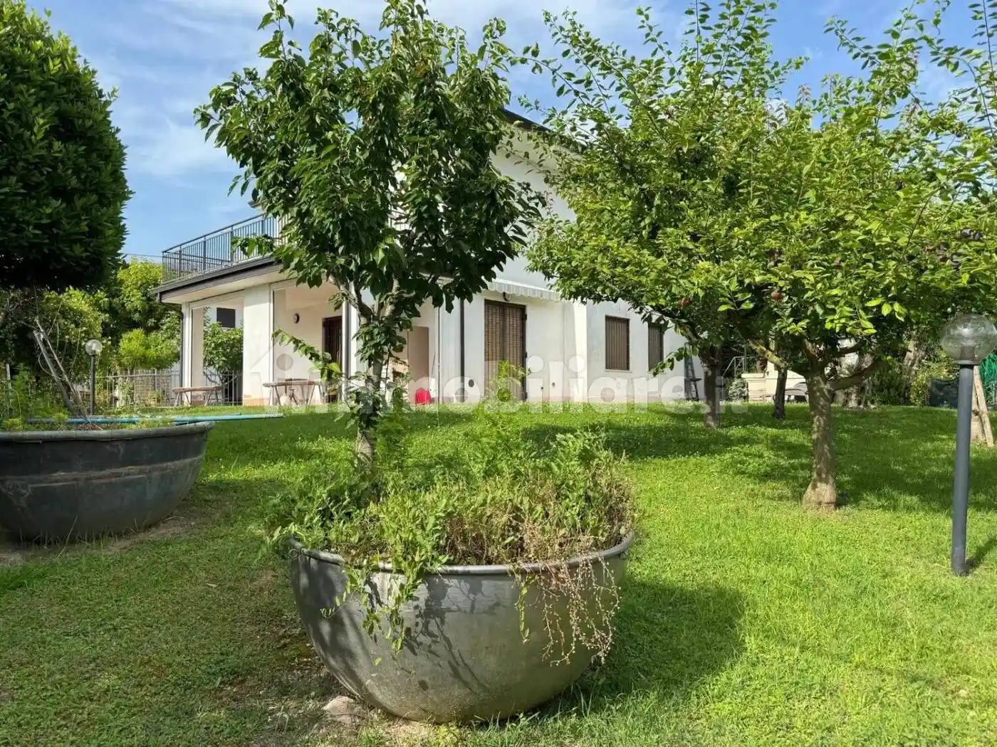 Villa in vendita a Bardolino