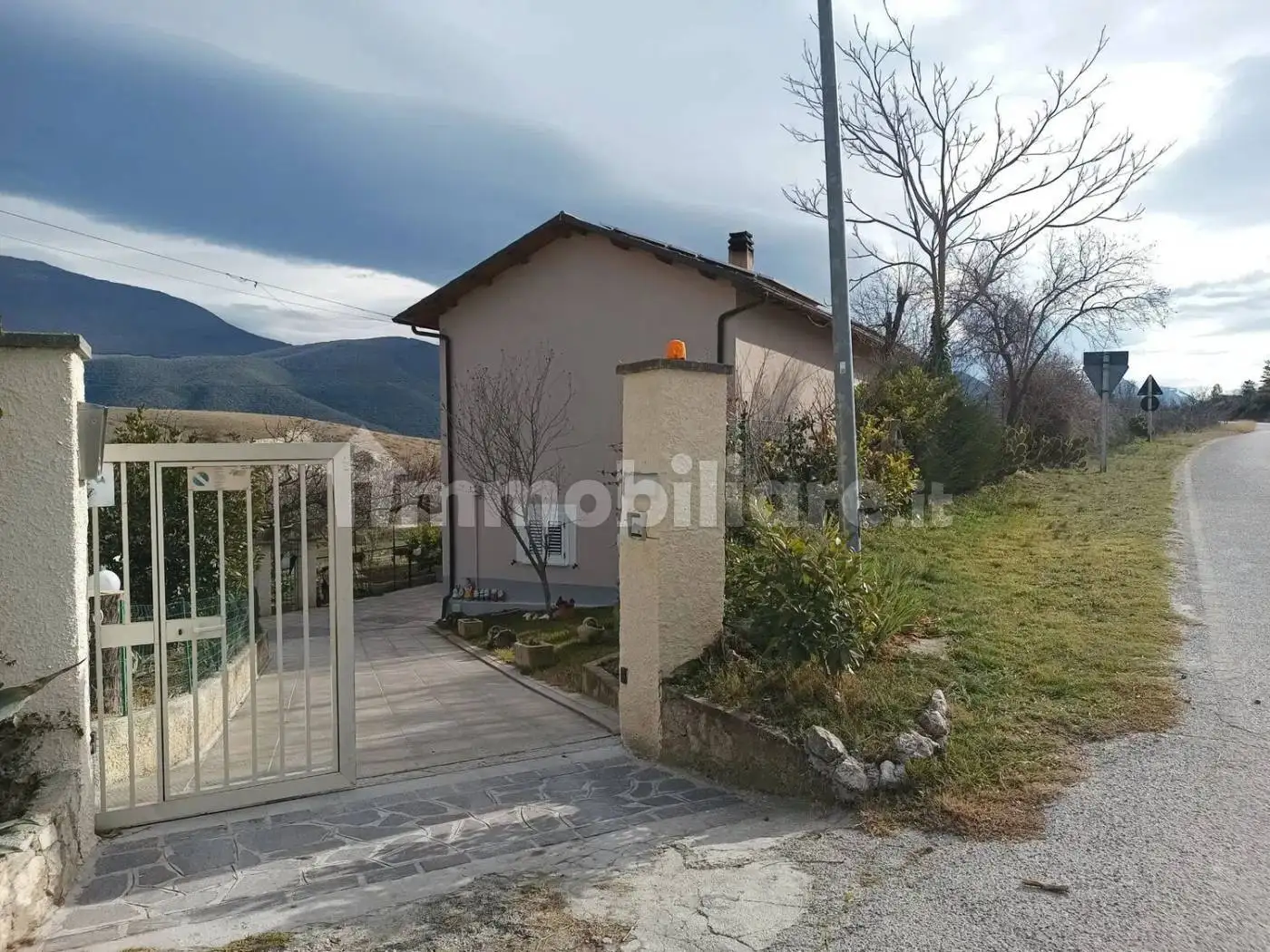 Villa in vendita a Capestrano