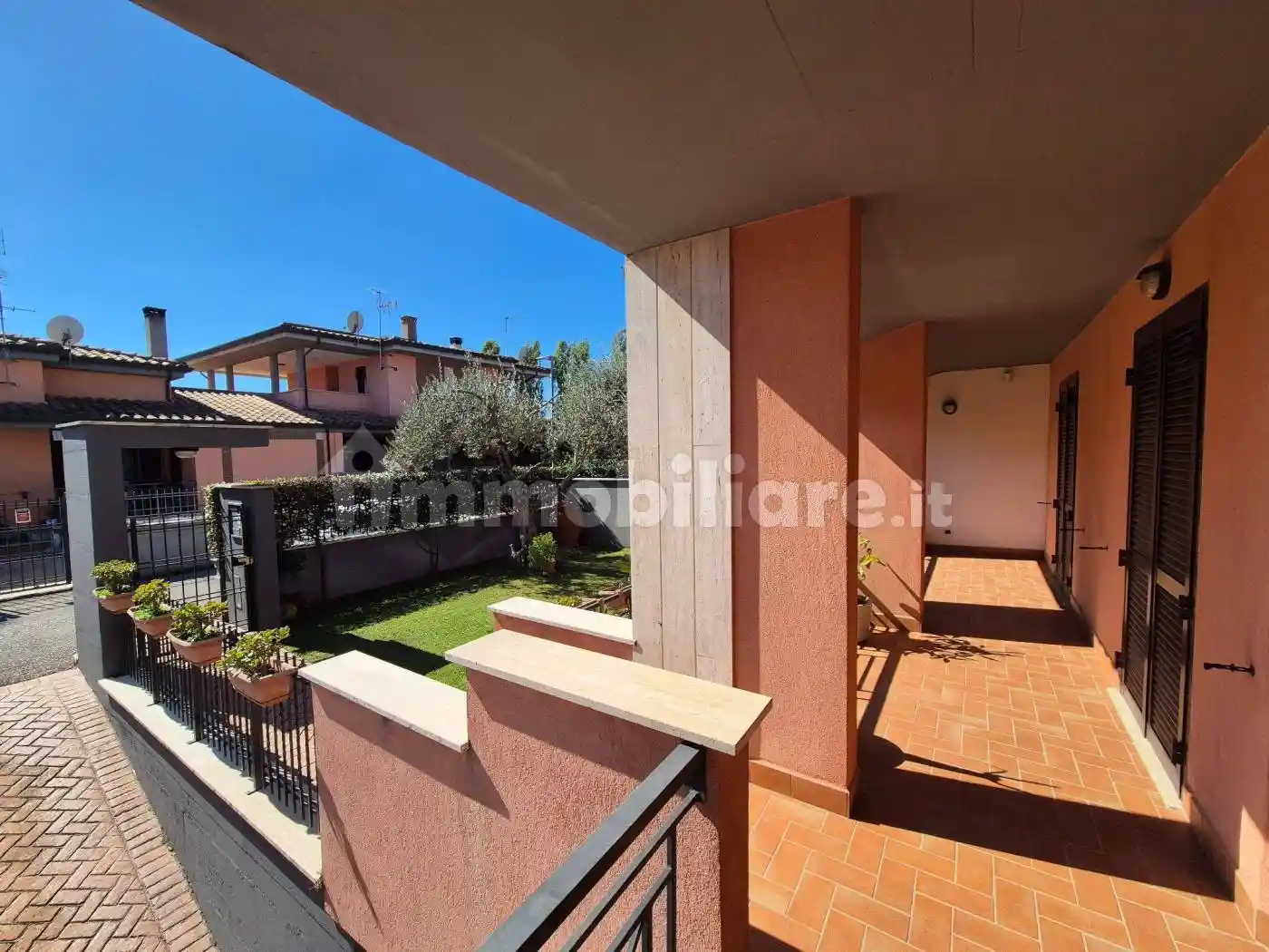 Villa a schiera Strada Foce Verde 580, Borgo Sabotino, Latina - foto 4