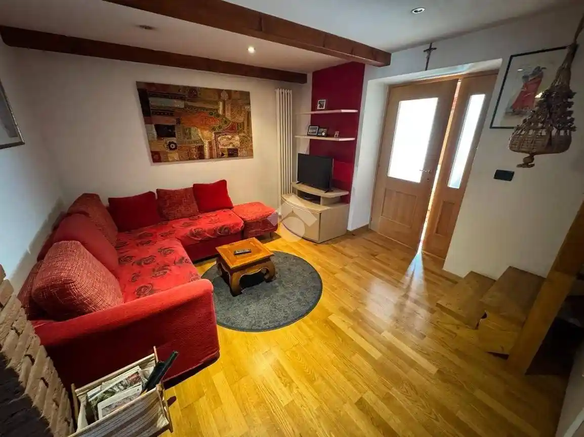 Rustico - Casale in vendita a Schio