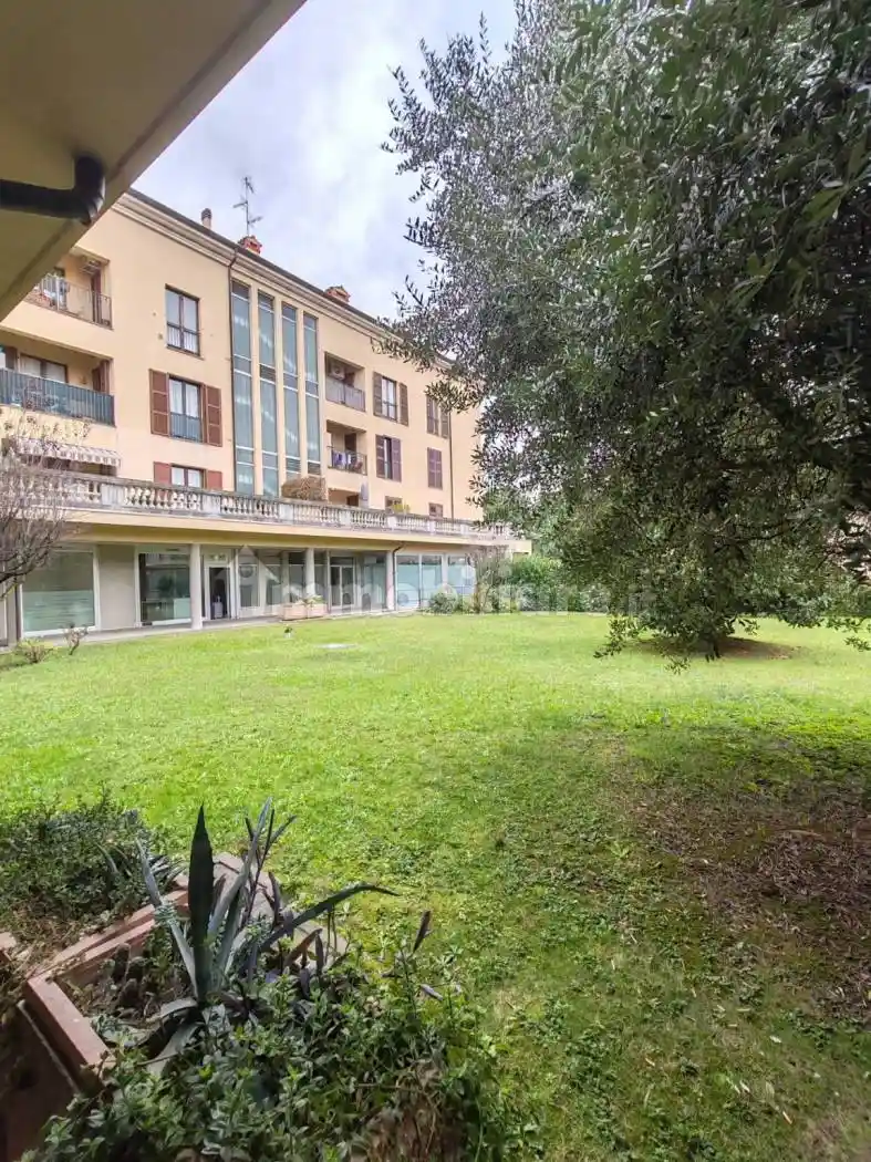 Appartamento in vendita a Solaro