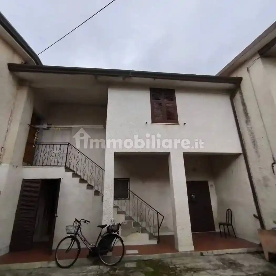 Villa in vendita a Massa