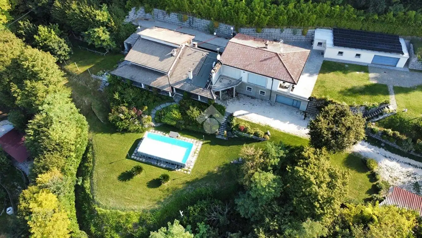 Villa in vendita a Cellatica