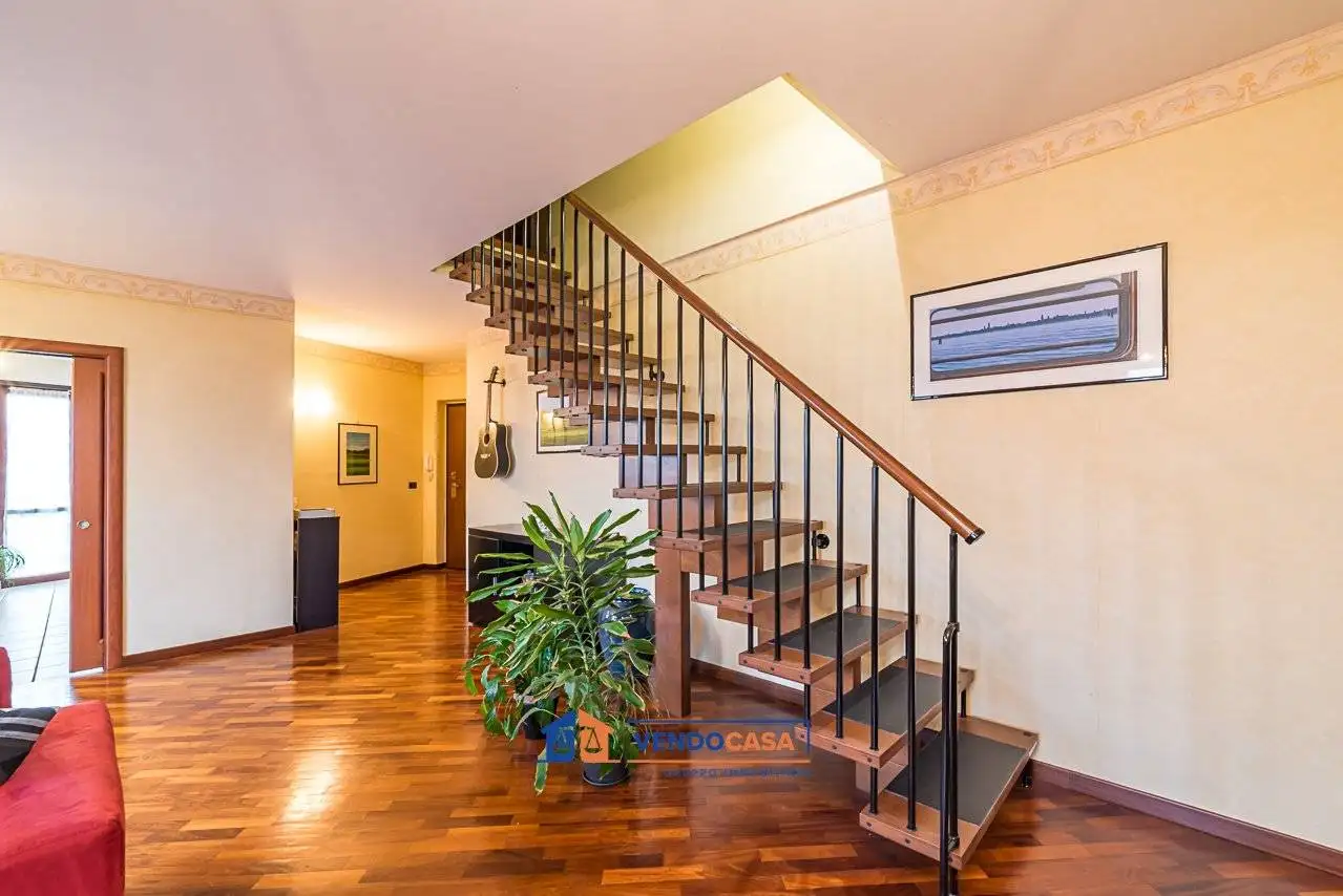 Appartamento via Vittime di Bologna 11, Centro, Saluzzo - foto 4