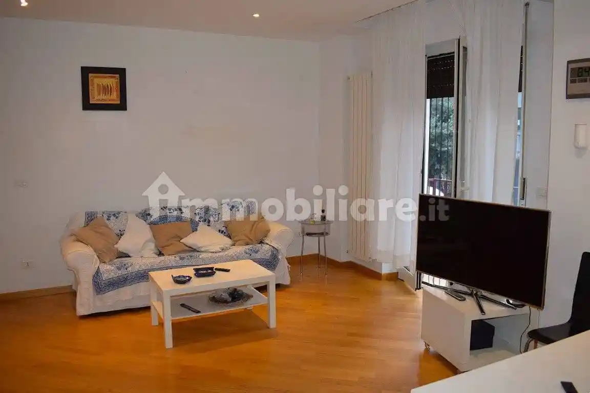 Trilocale via Nicola Fabrizi 185, Piazza Salotto - Corso Umberto, Pescara - foto 3