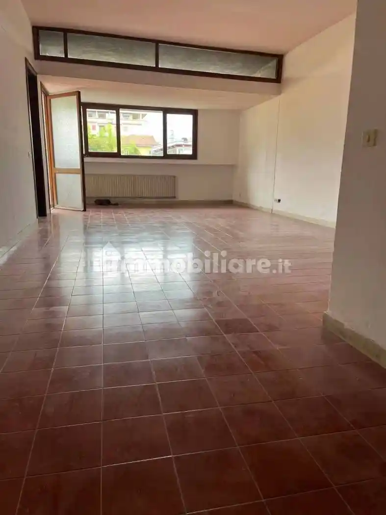 Appartamento in vendita a Carrara
