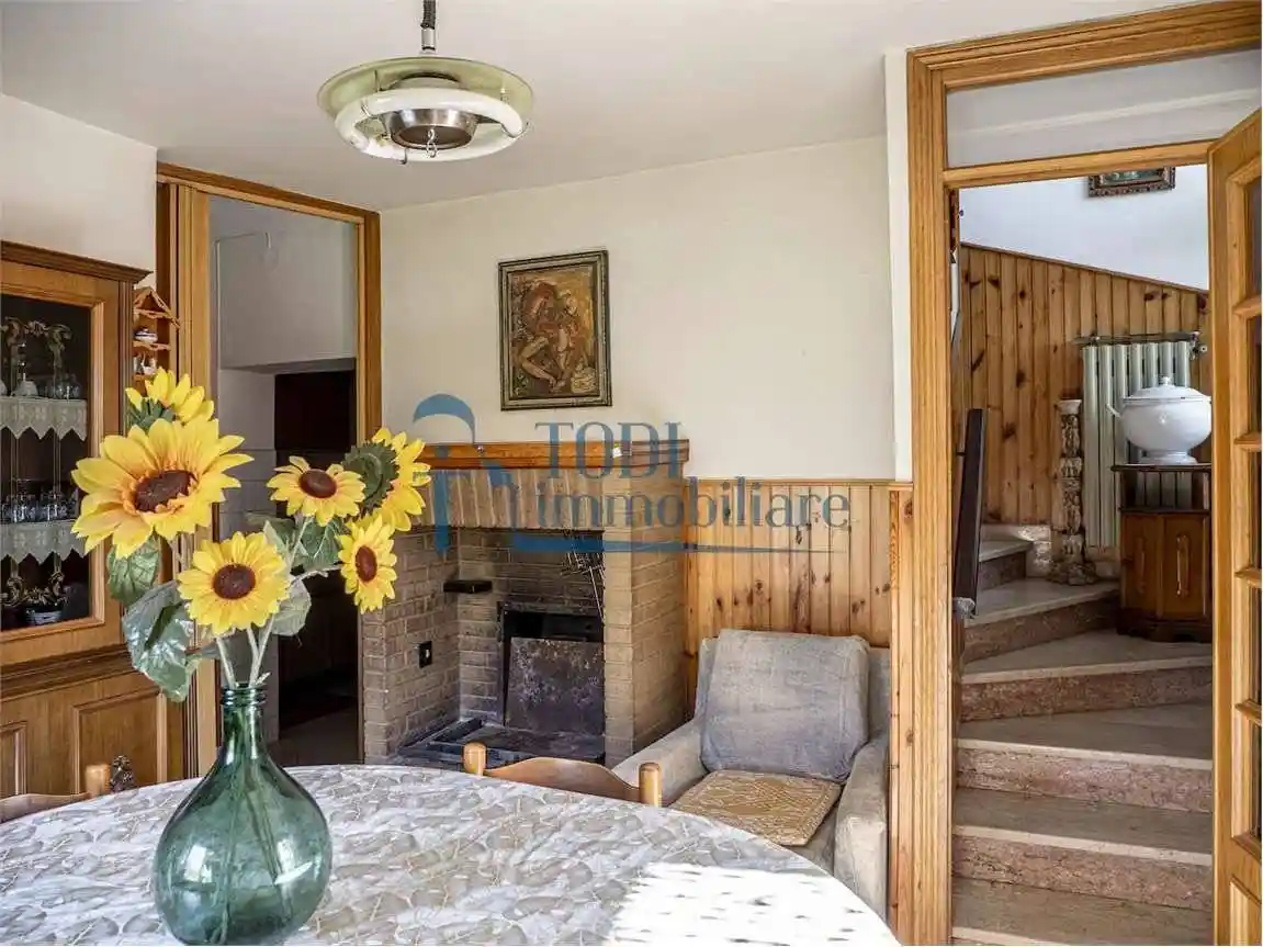 Casa indipendente in vendita a Todi