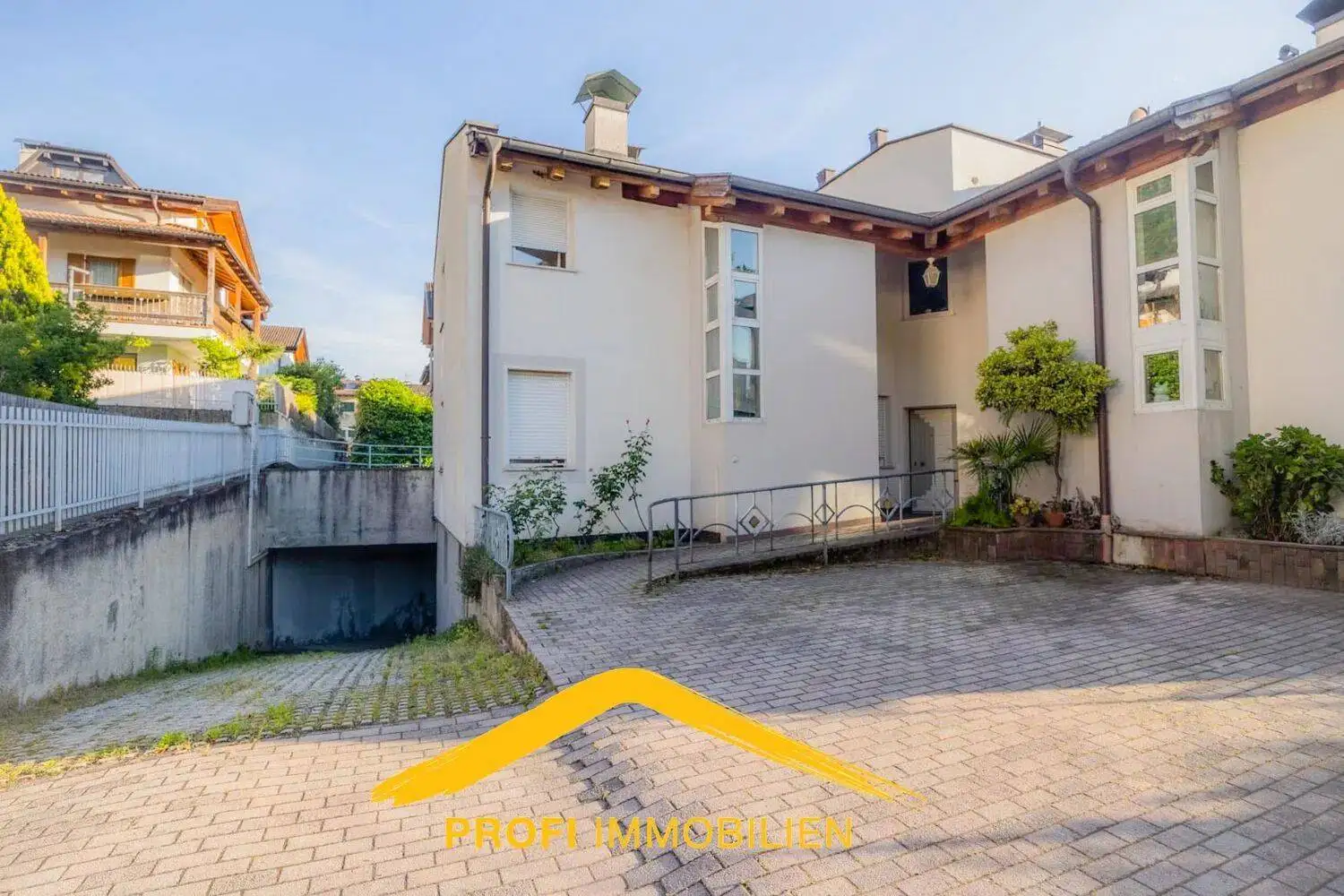 Villa in vendita a Postal