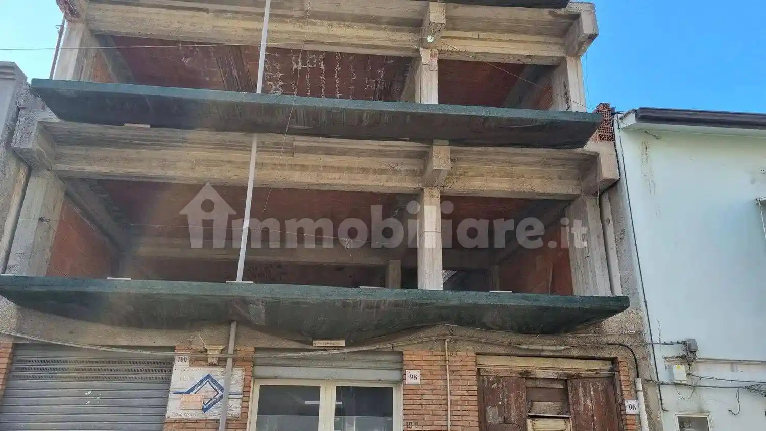 Appartamento in vendita a Barcellona Pozzo di Gotto