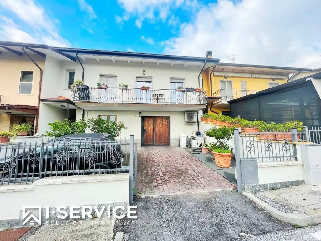 Casa indipendente in vendita a Poggio Torriana