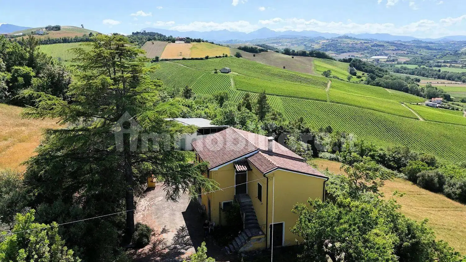 Rustico - Casale in vendita a Carassai