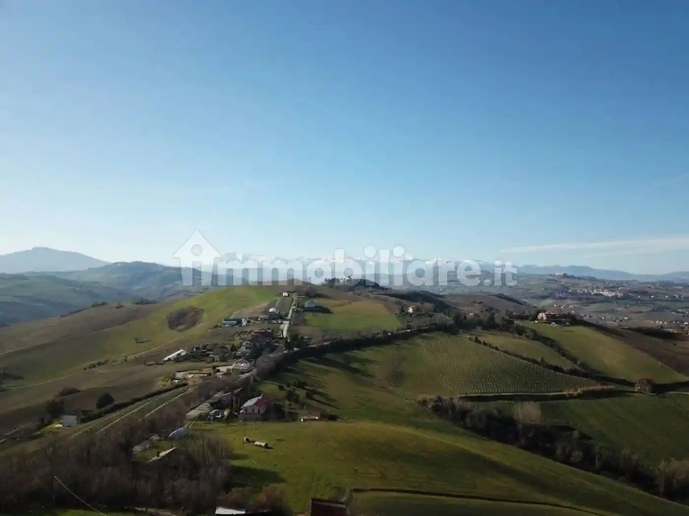 Cascina, da ristrutturare, 400 m², Carassai - foto 4