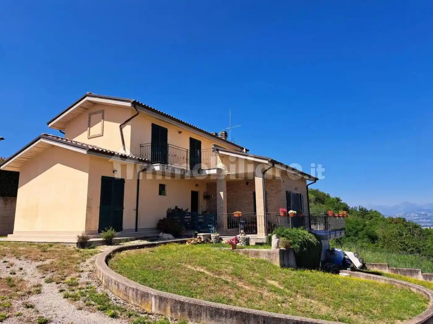 Villa in vendita a Montefiore dell'Aso