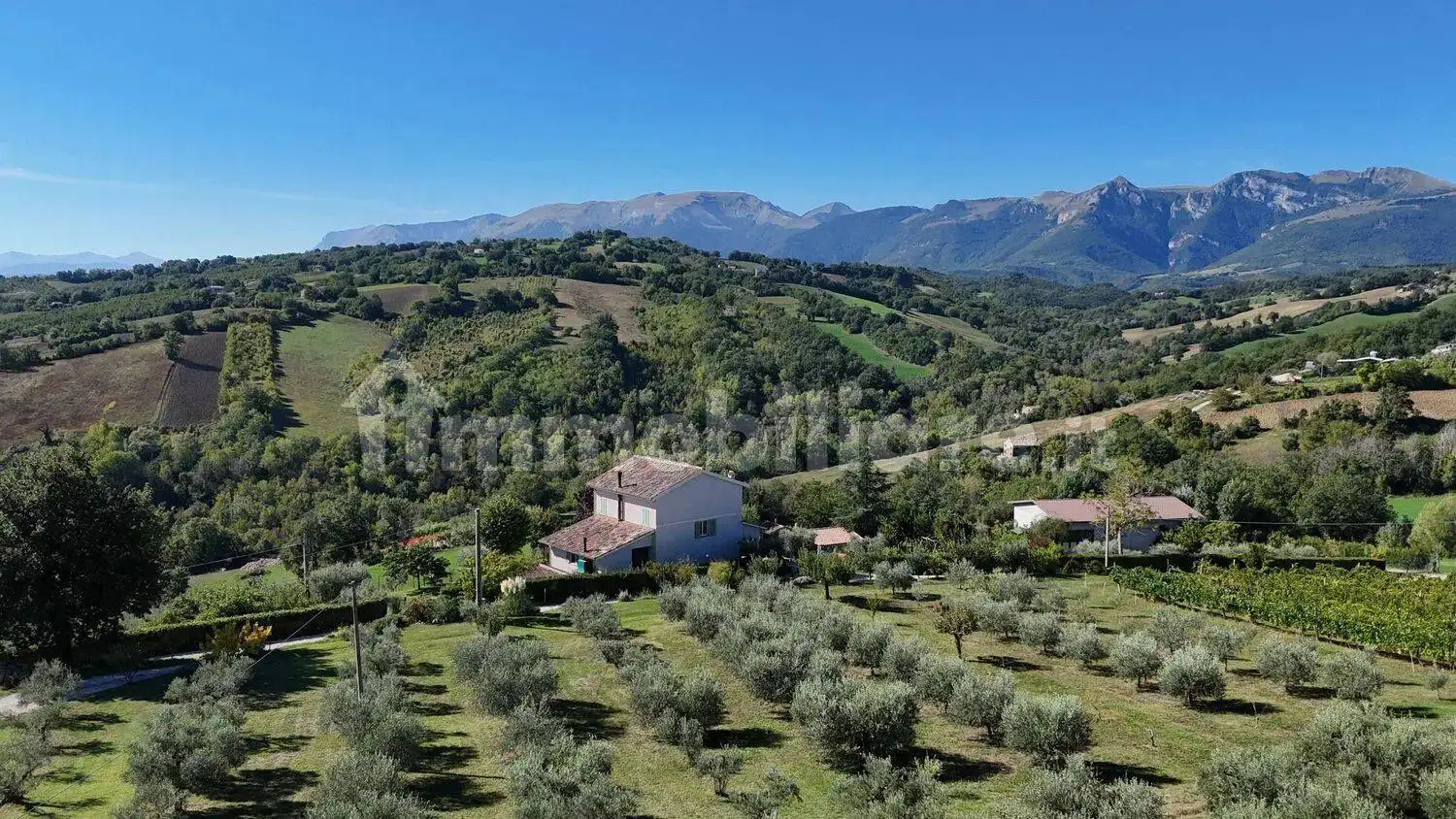 Rustico - Casale in vendita a San Ginesio