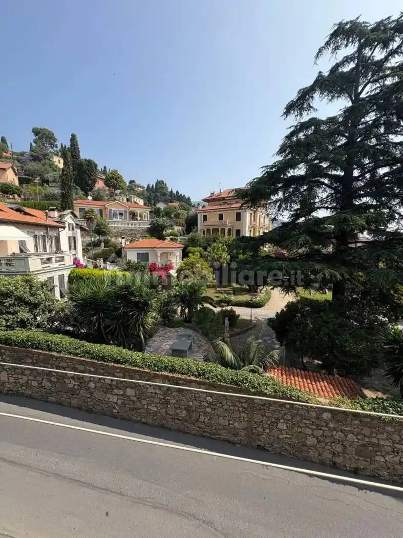 Trilocale via Adelasia, 10, Collina Centrale, Parco Fuor del Vento, Alassio - foto 3