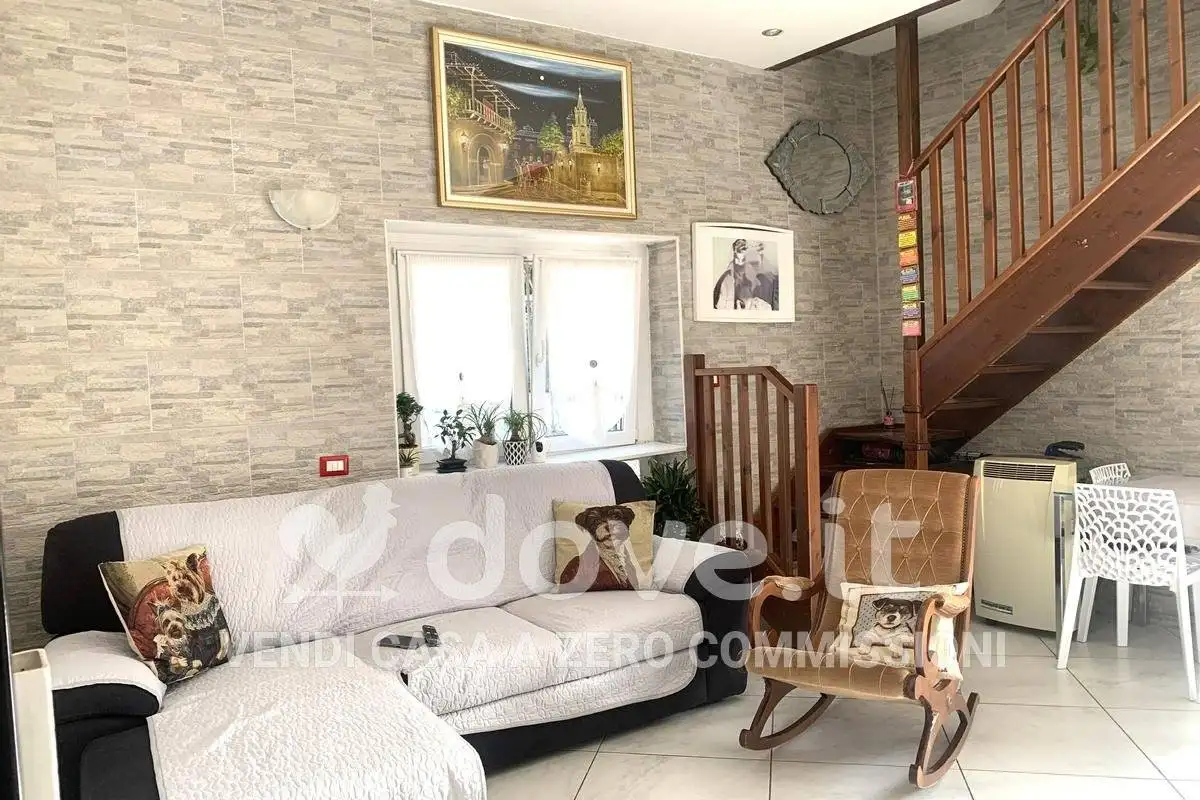 Appartamento in vendita a Albiate