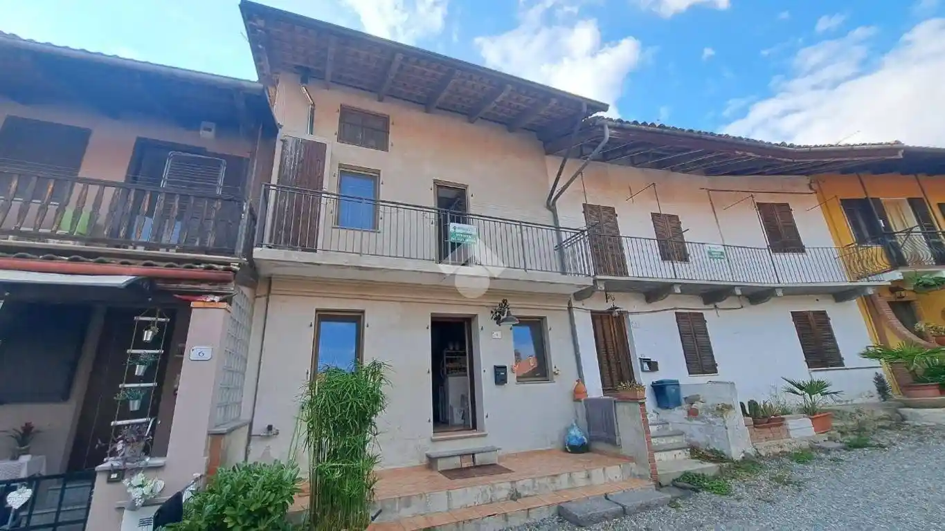 Casa indipendente in vendita a Salussola