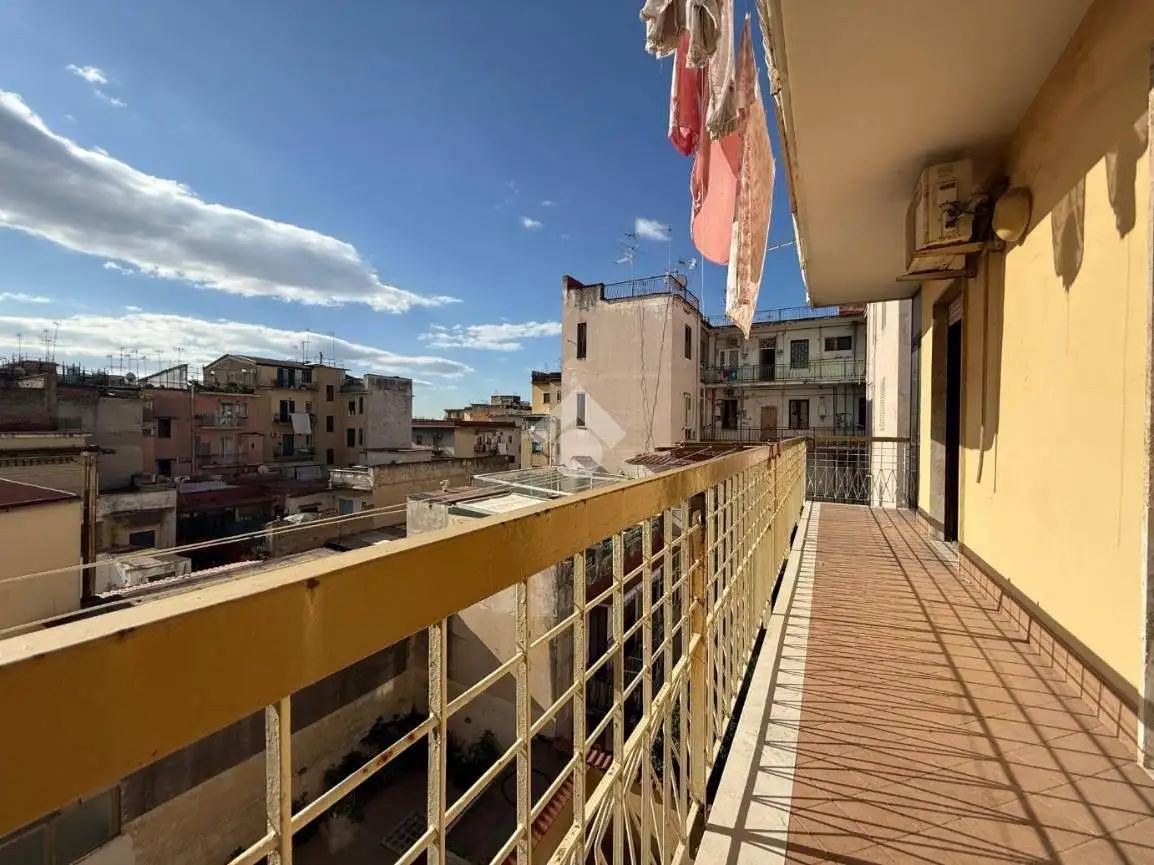 Appartamento in vendita a Napoli