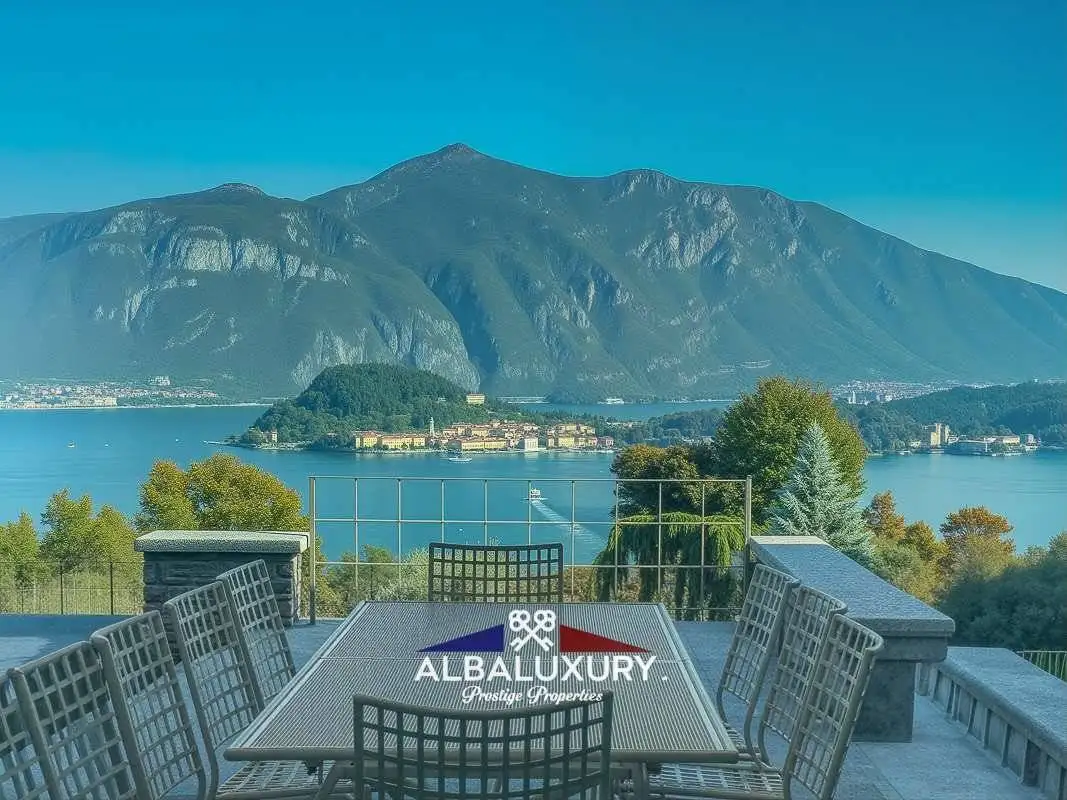 Villa in vendita a Griante