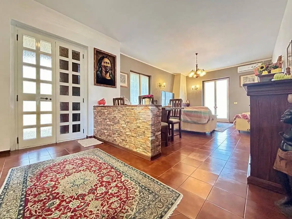 Villa bifamiliare via Giuseppe Mazzini 24, Centro, Castelleone - foto 2