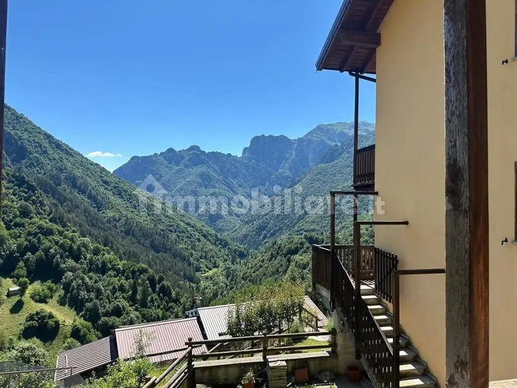 Appartamento in vendita a Valtorta