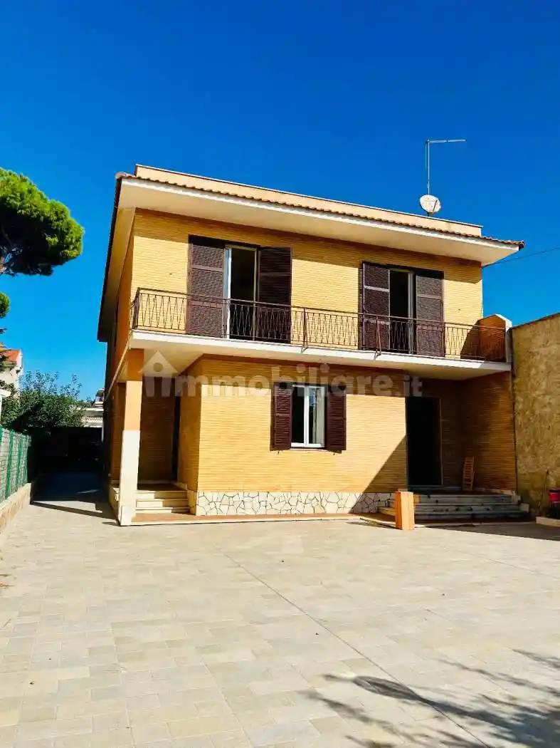 Villa in vendita a Santa Marinella