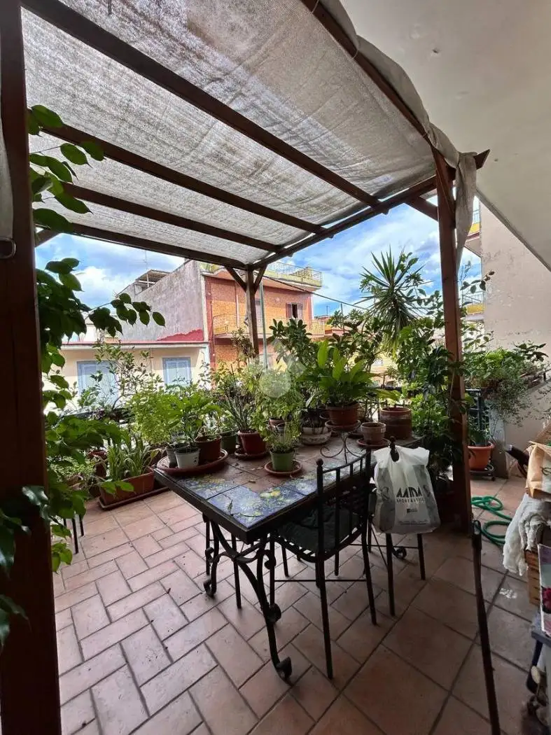 Palazzo - Edificio in vendita a Afragola