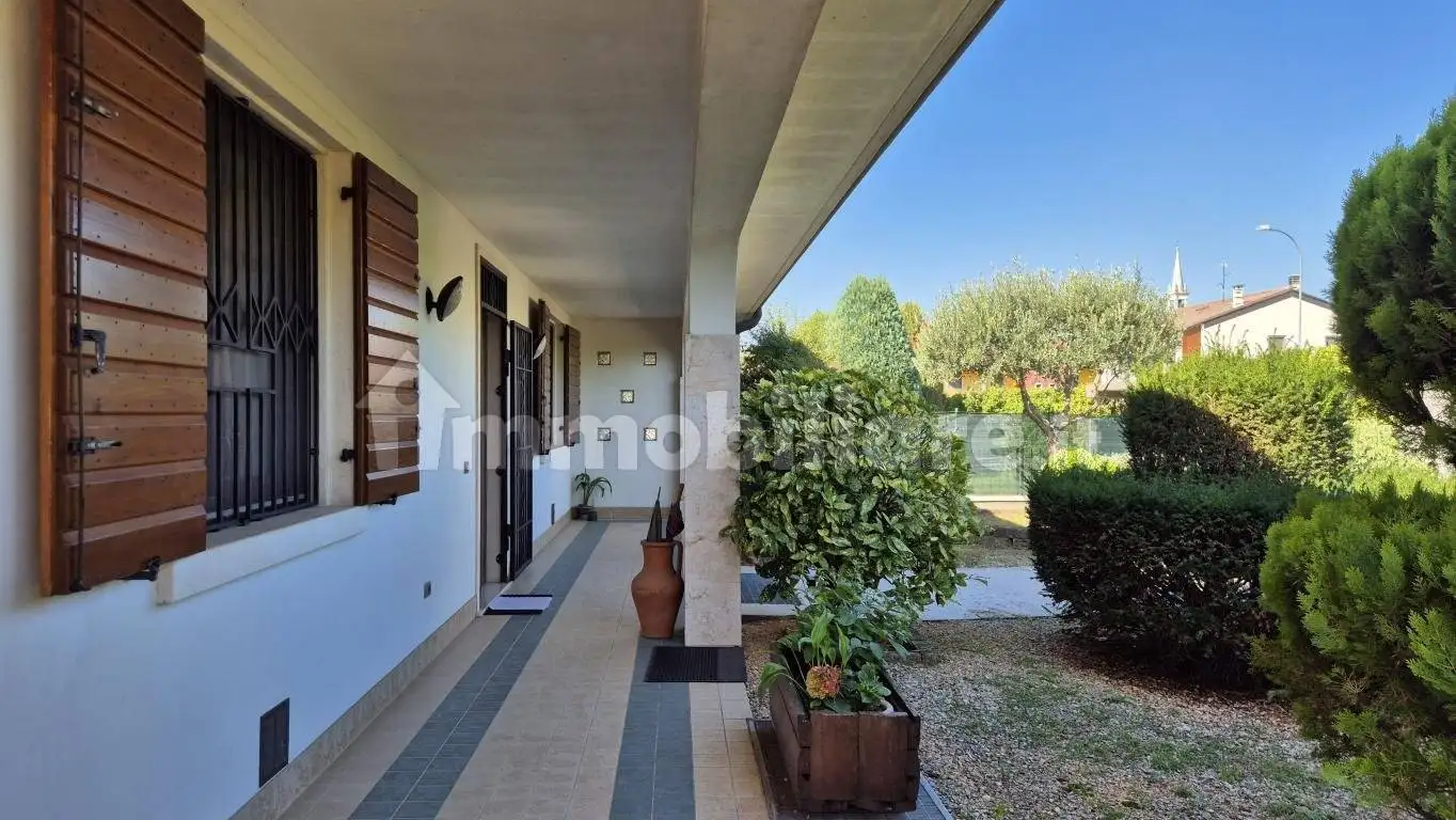Villa bifamiliare, buono stato, 270 m², Centro, Arcole - foto 2