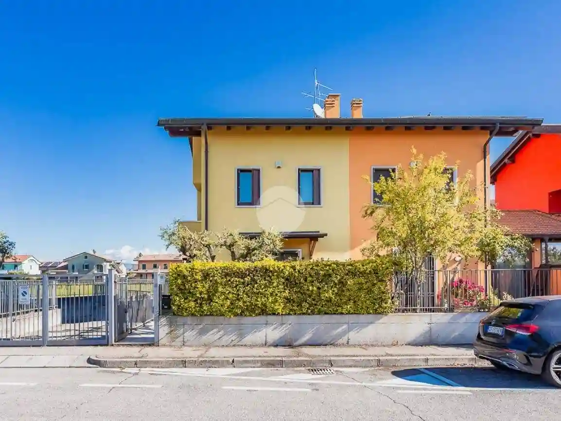 Villetta a schiera - foto 2