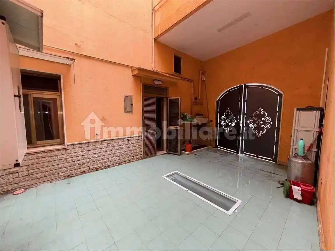 Palazzo - Edificio in vendita a San Vito dei Normanni