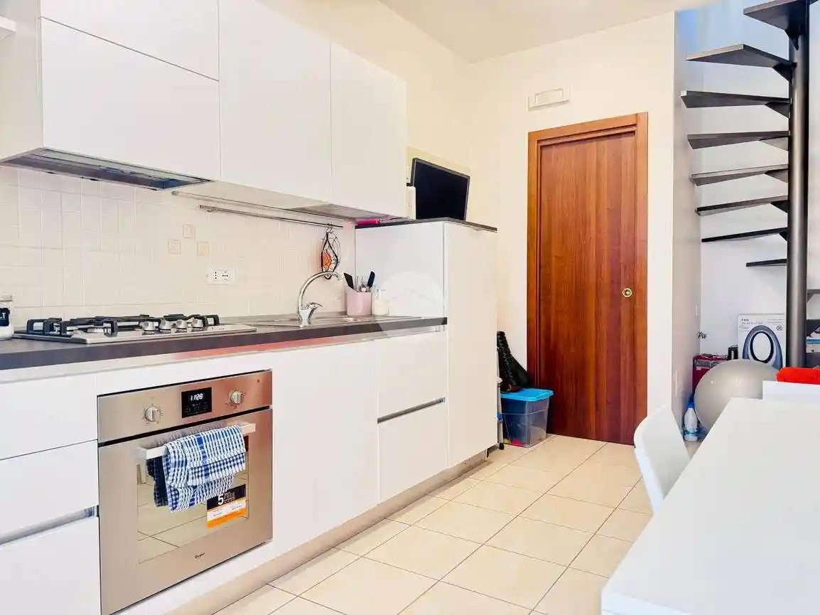 Monolocale Appartamento via Strinella 63, Villa Comunale, L'Aquila - foto 5