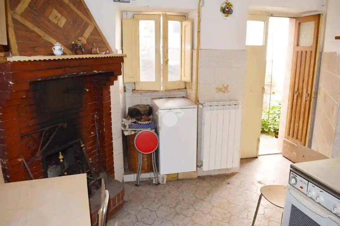 Terratetto unifamiliare via Valeria 129, Centro, Tagliacozzo - foto 2