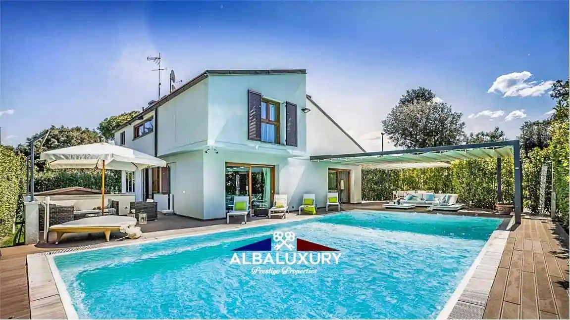 Villa in vendita a Pisa