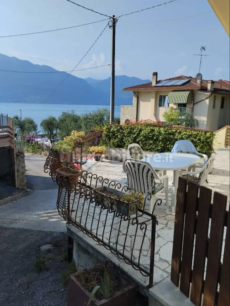 Appartamento in vendita a Brenzone sul Garda