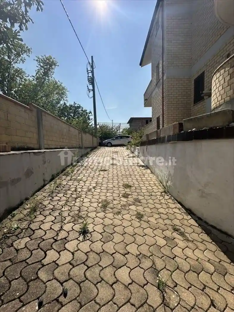 Terratetto unifamiliare via Vomano SNC, Brecciarola, Chieti - foto 2