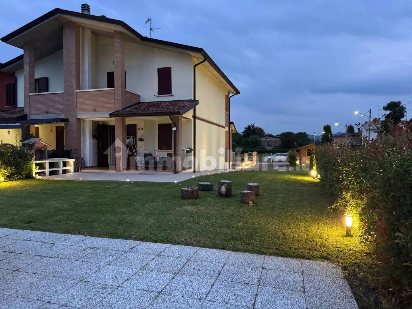 Villetta a schiera in vendita a Bibbiano