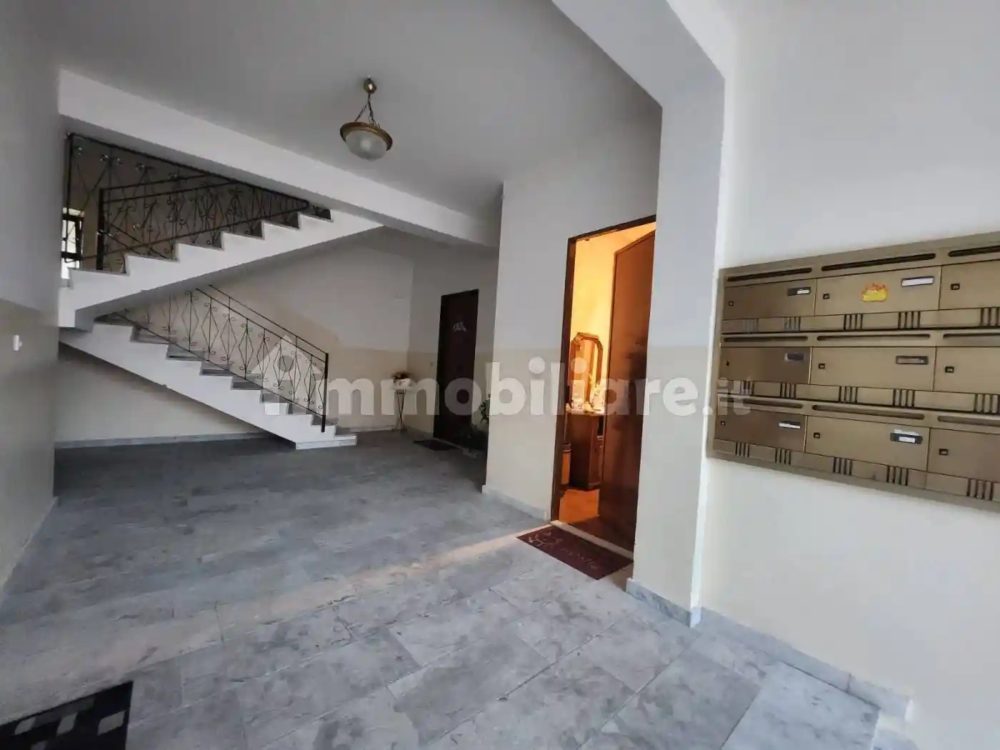 Appartamento in vendita a Aci Catena