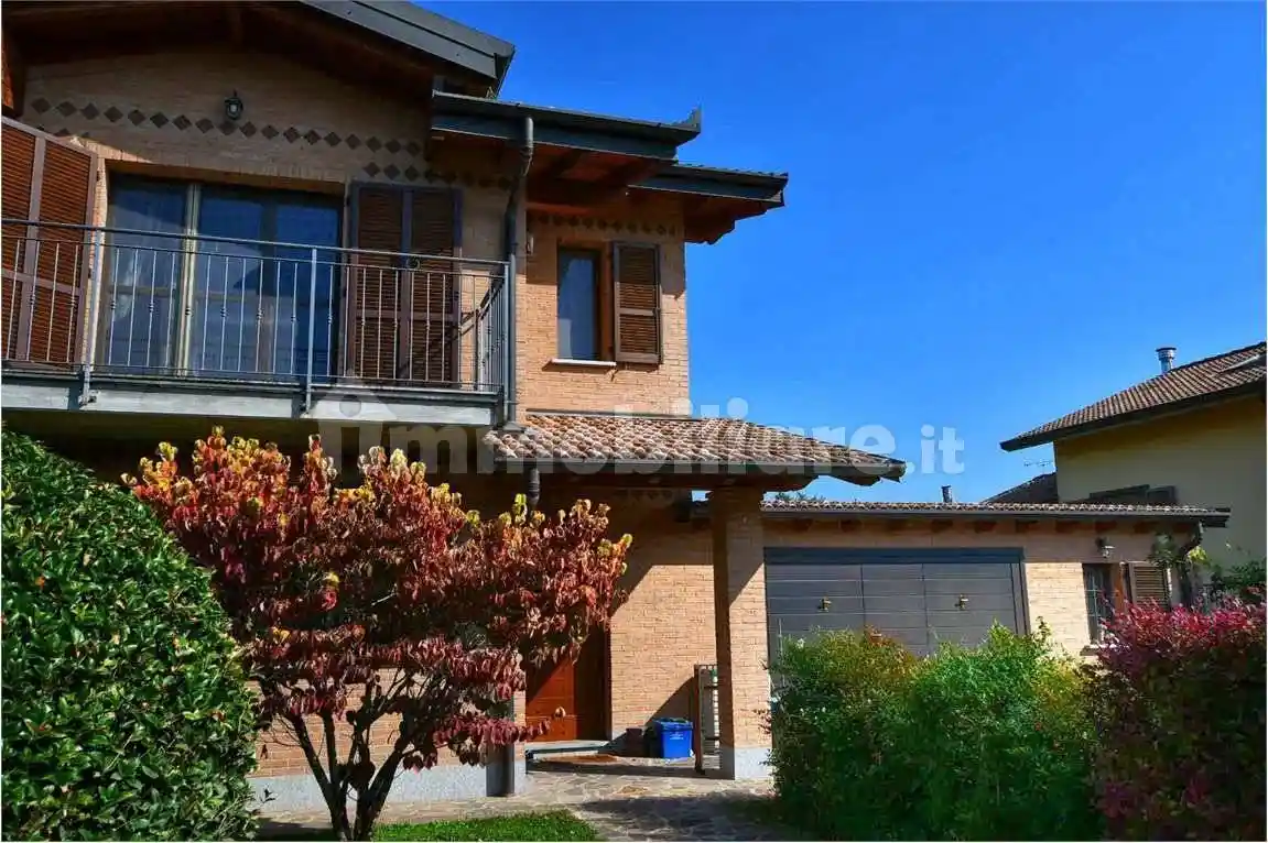 Villa in vendita a San Genesio ed Uniti