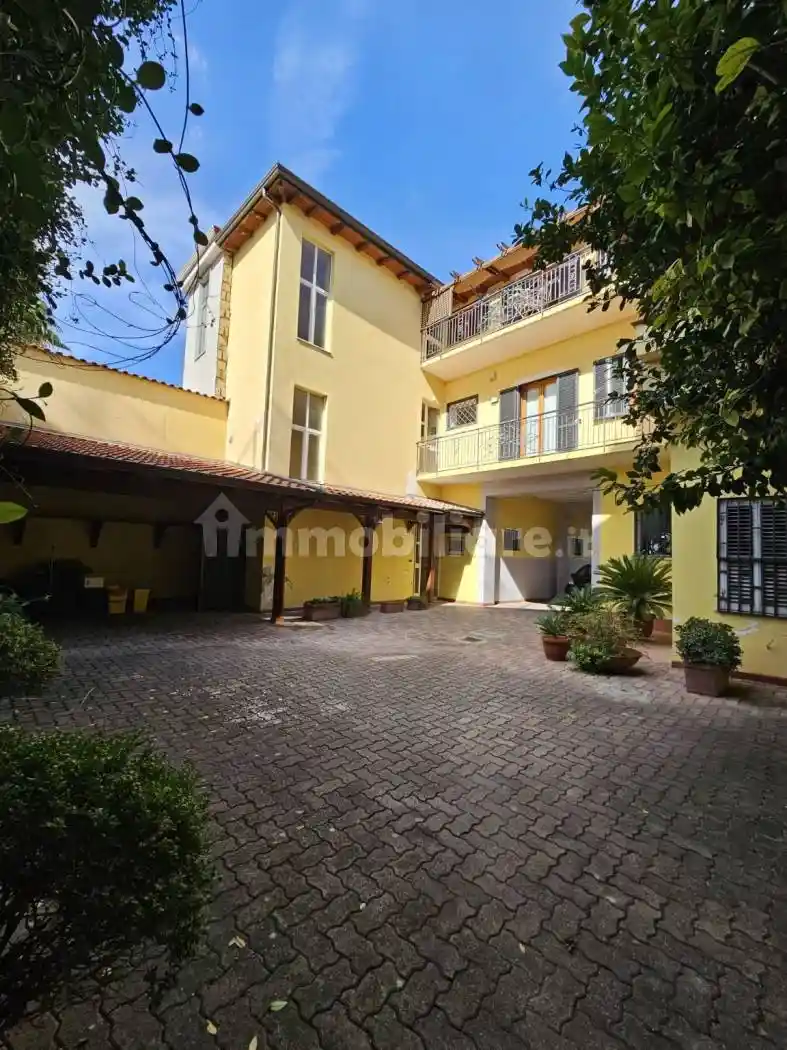 Palazzo - Edificio - foto 2