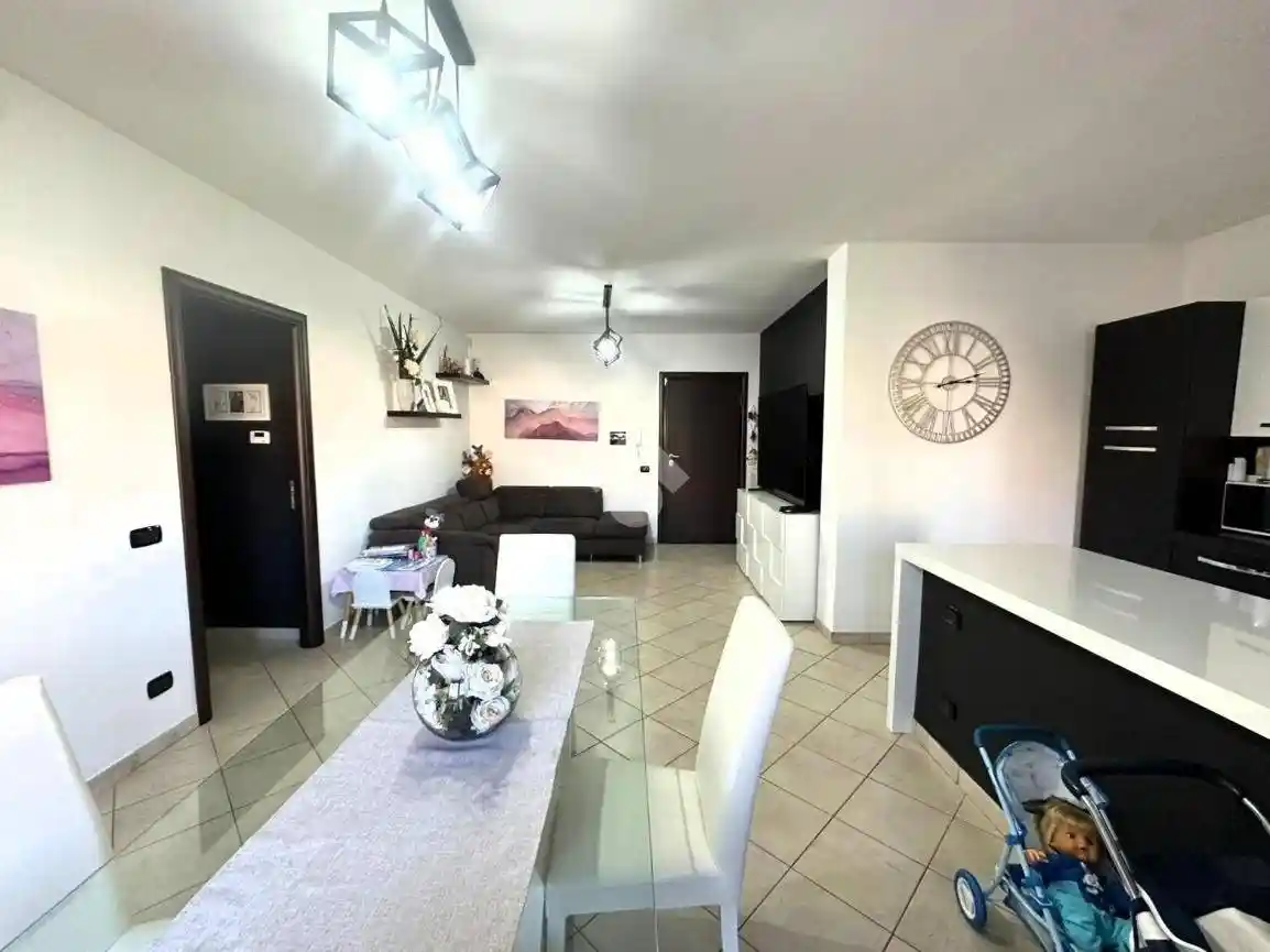 Trilocale via francia 9, Inghilterra - Zona 167, Aprilia - foto 3