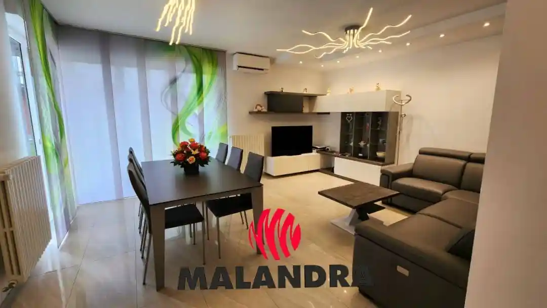 Villa in vendita a Oleggio