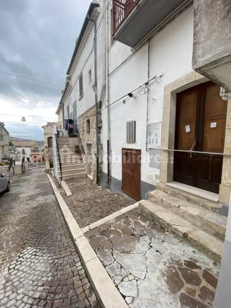 Appartamento in vendita a Orsara di Puglia