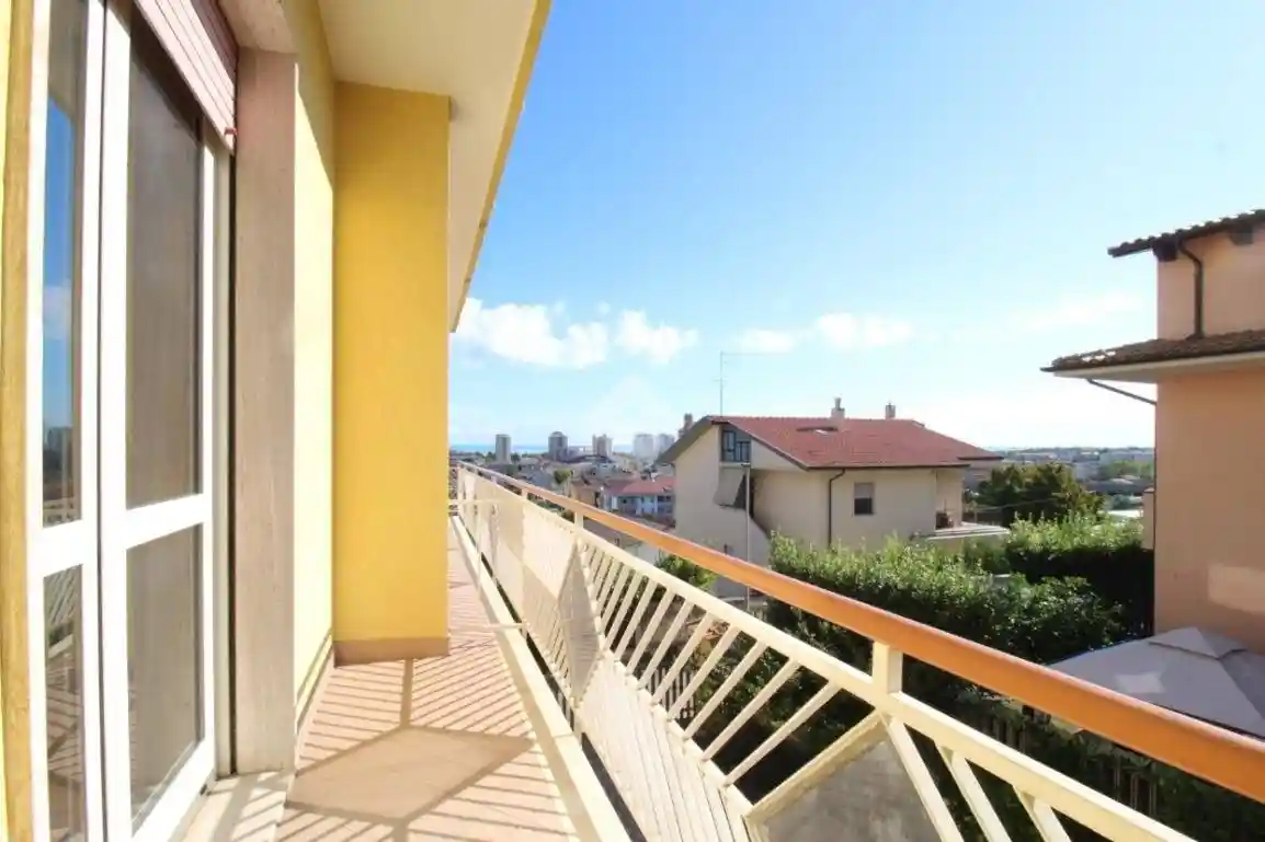 Quadrilocale via Adamello 5, Montesilvano Colle, Montesilvano - foto 4