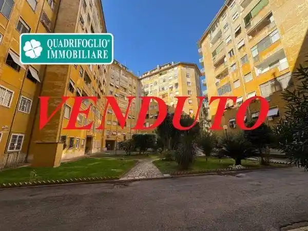 Appartamento in vendita a Roma