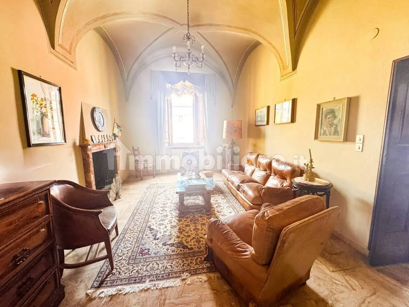 Palazzo - Edificio in Vendita - foto 2